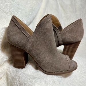 Lucky Brand taupe heeled booties